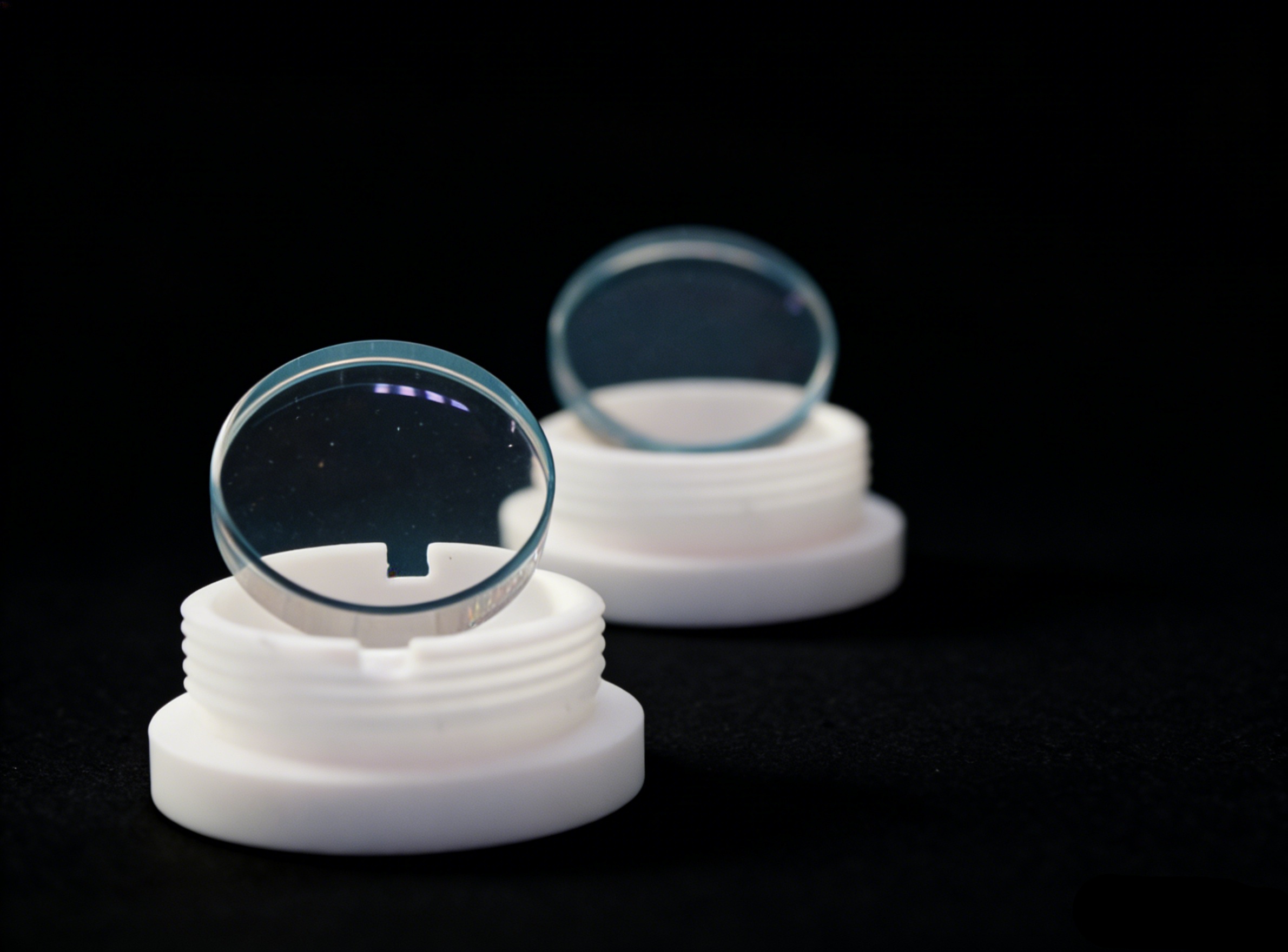 Double-sided ultra-smooth plane mirror substrate