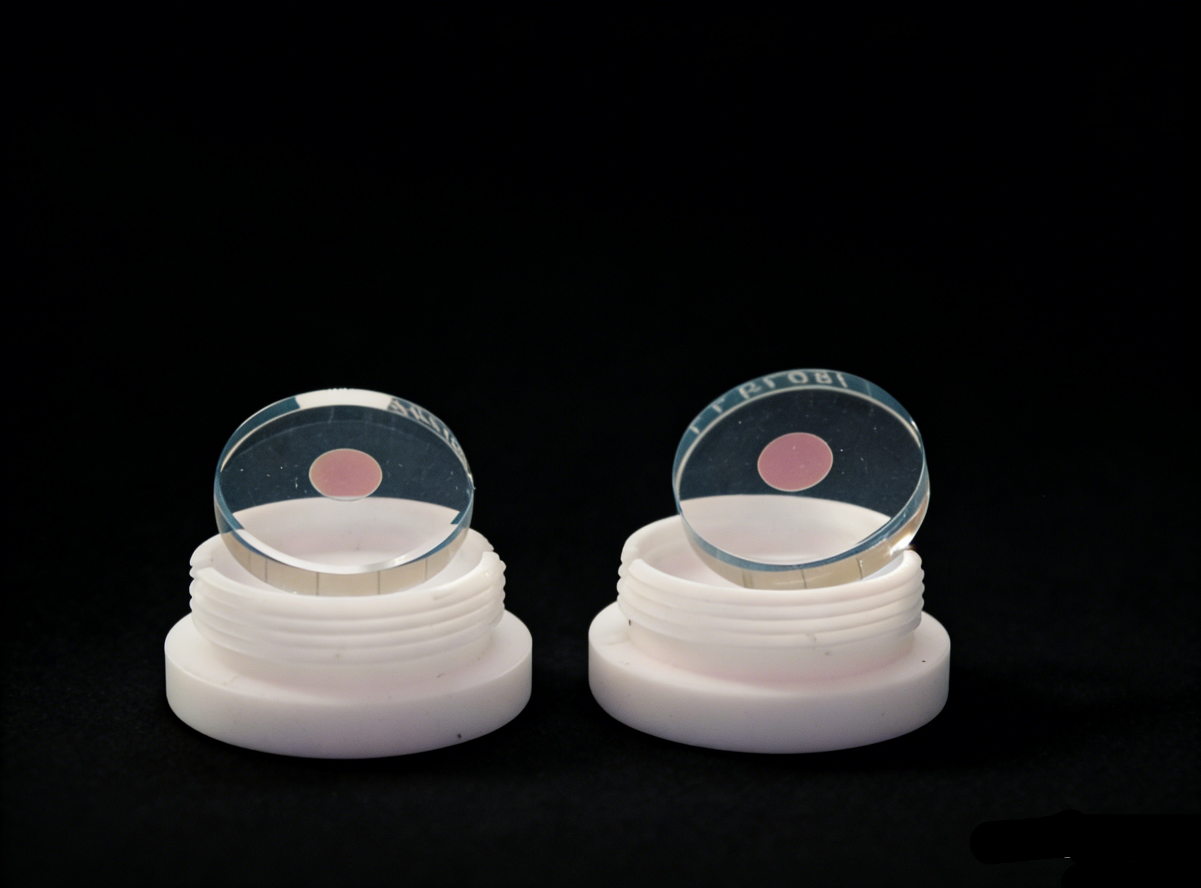 Single-sided ultra-smooth plane mirror substrate